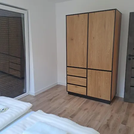 Apartment Zagorze 55 *